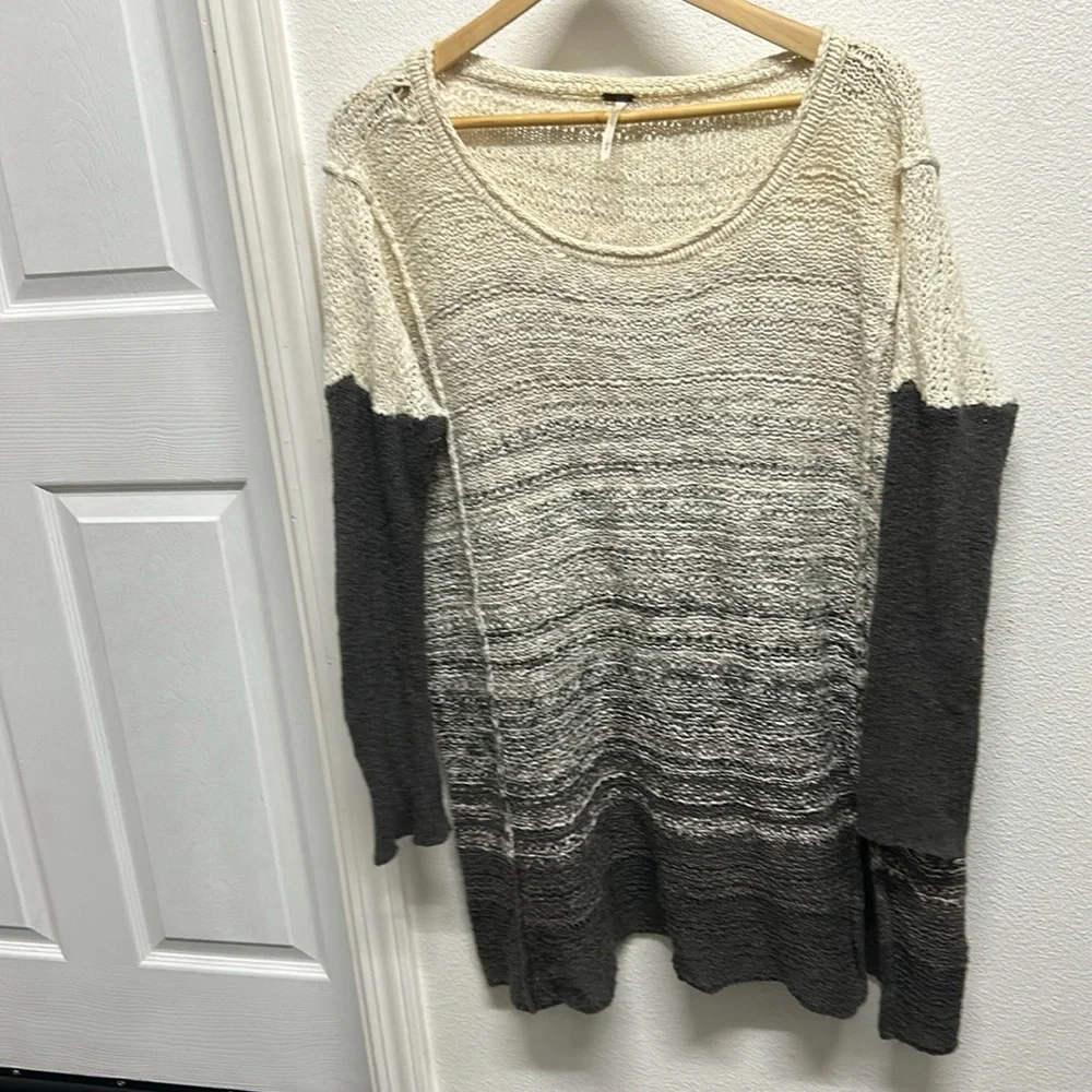 Free People Black and Gray Crew Neck Sweater XS S Oversized Side Slit